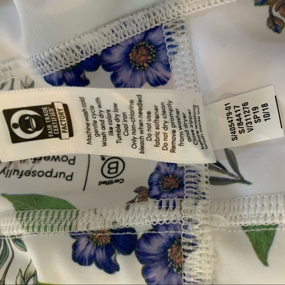 Athleta yoga pants - Picture 6 of 7